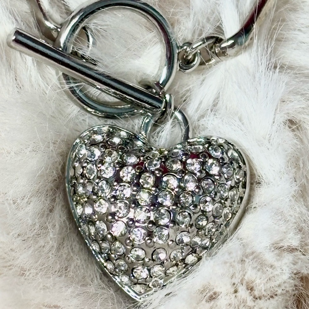 Urban Outfitters Rhinestone Crystal Heart Necklace - Picture 3 of 11